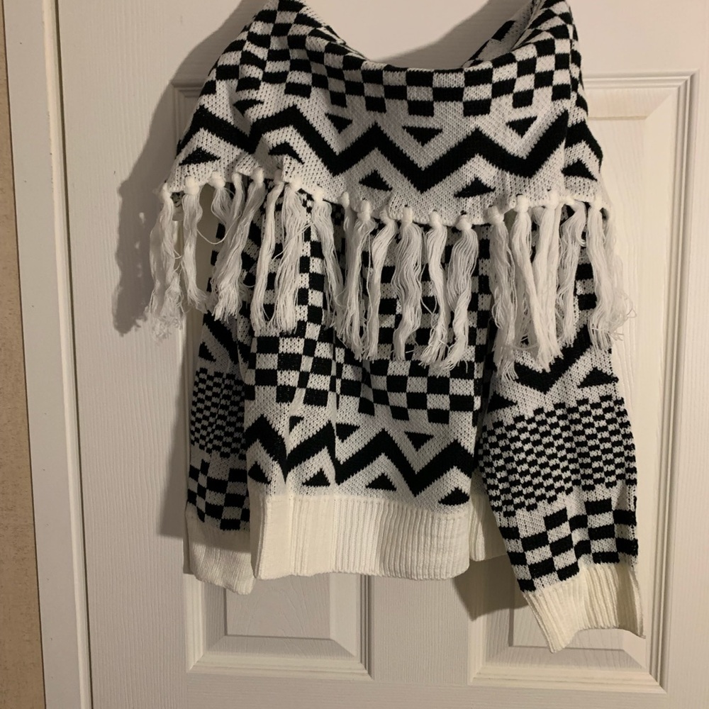 Size M sweater